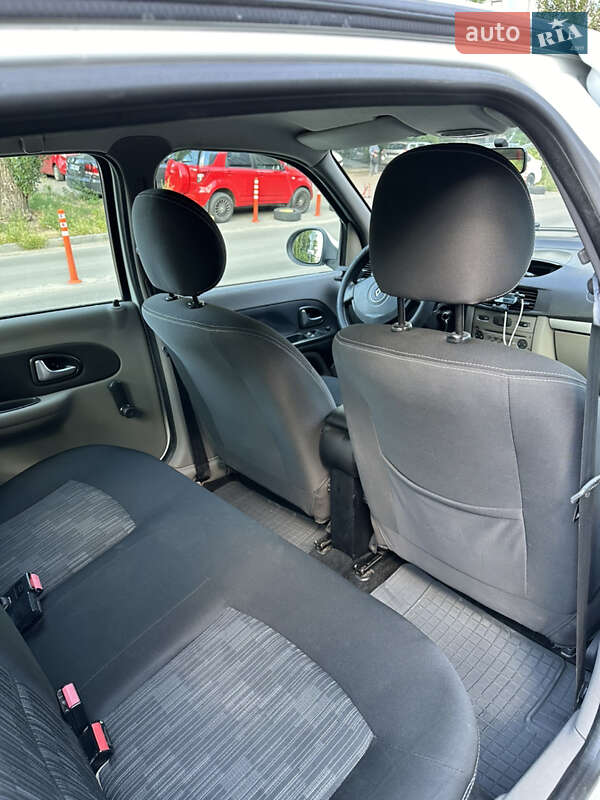 Седан Renault Symbol 2011 в Киеве