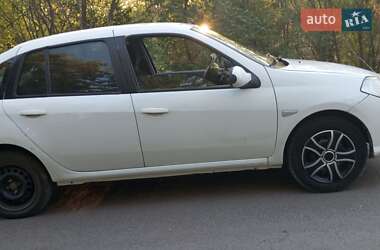 Седан Renault Symbol 2010 в 