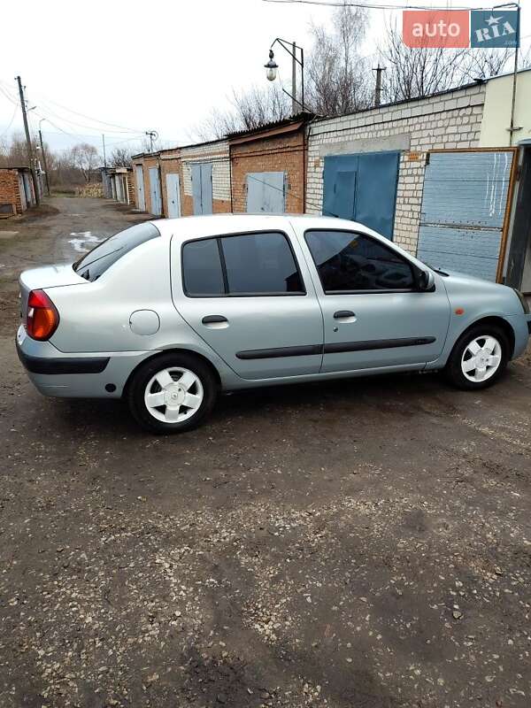 Седан Renault Symbol 2004 в Конотопе