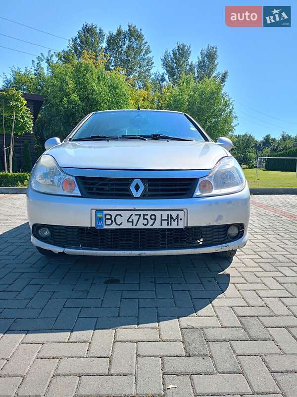 Седан Renault Symbol 2012 в Золочеве