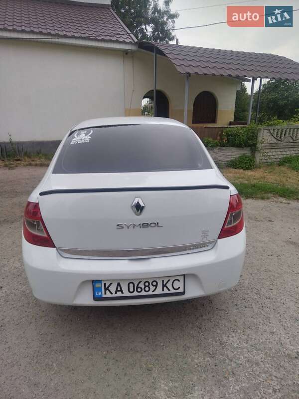Седан Renault Symbol 2010 в Киеве