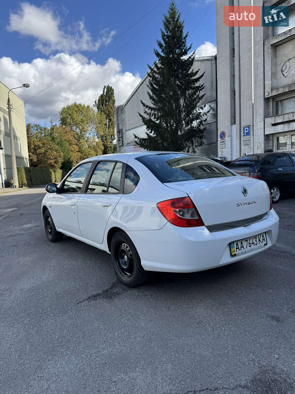 Седан Renault Symbol 2010 в Києві