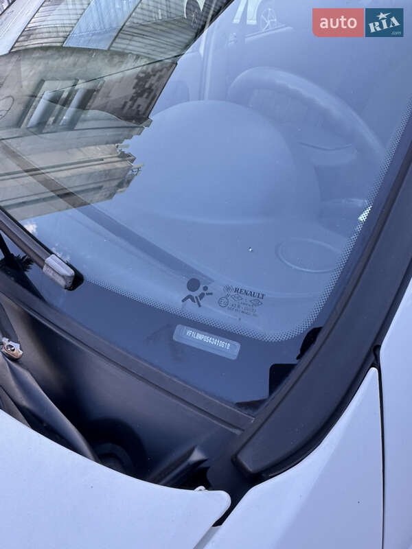 Седан Renault Symbol 2010 в Києві