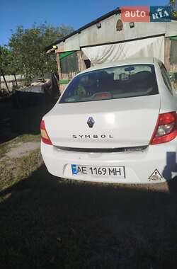 Седан Renault Symbol 2012 в 