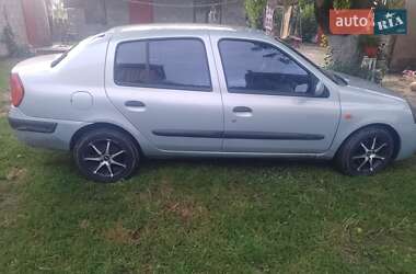 Седан Renault Symbol 2004 в Остроге
