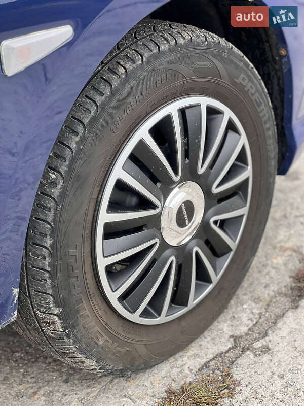 Седан Renault Symbol 2011 в Жмеринці