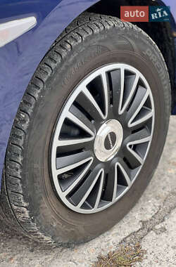 Седан Renault Symbol 2011 в  фото 11 Седан Renault Symbol 2011 в