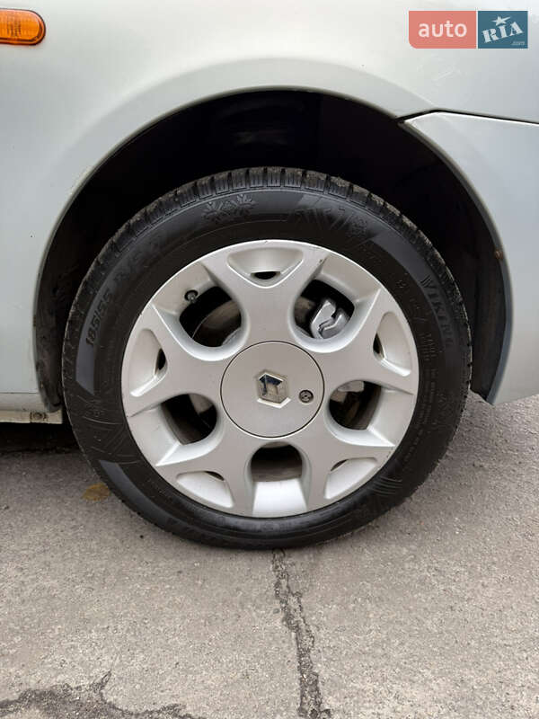 Седан Renault Symbol 2004 в Кременчуці фото 17 Седан Renault Symbol 2004 в Кременчуці