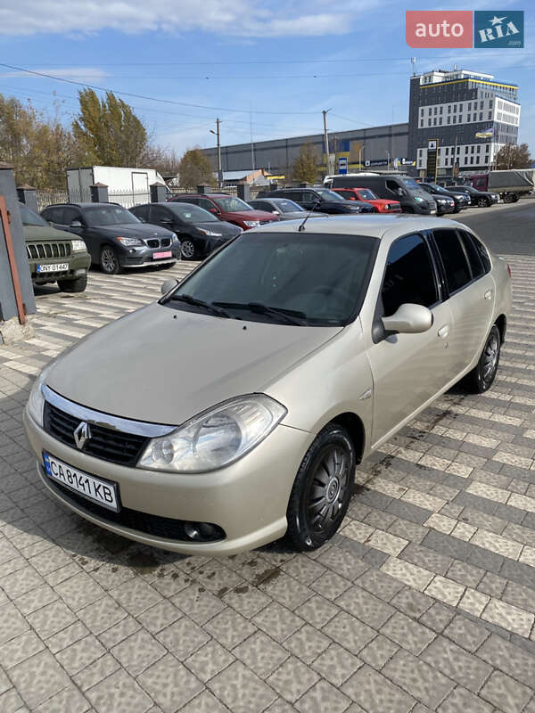 Седан Renault Symbol 2010 в Львове
