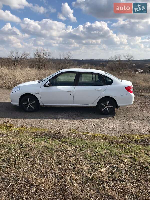 Седан Renault Symbol 2012 в Івано-Франківську фото 5 Седан Renault Symbol 2012 в Івано-Франківську