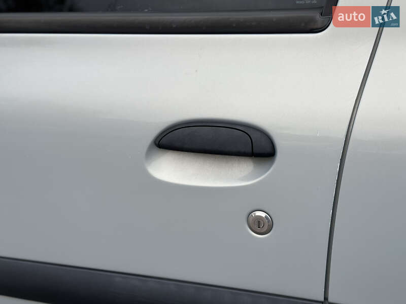 Седан Renault Symbol 2003 в Шептицькому фото 22 Седан Renault Symbol 2003 в Шептицькому