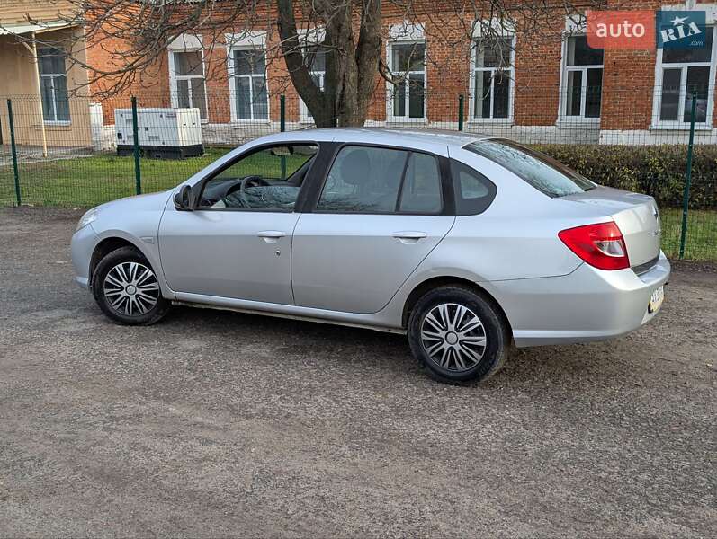 Седан Renault Symbol 2011 в Новой Водолаге фото 5 Седан Renault Symbol 2011 в Новой Водолаге