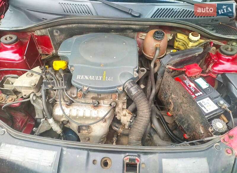 Седан Renault Symbol 2003 в Хусте фото 14 Седан Renault Symbol 2003 в Хусте