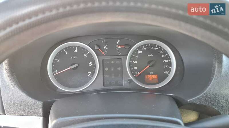 Седан Renault Symbol 2010 в Киеве