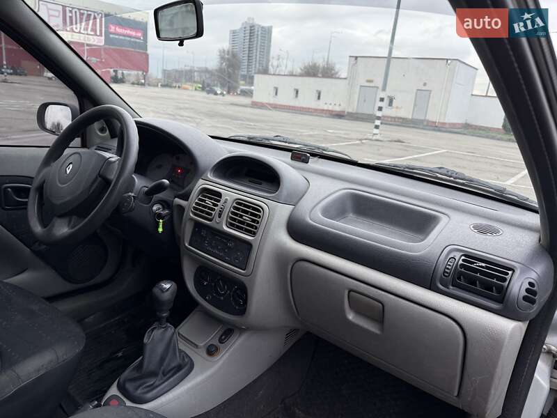 Седан Renault Symbol 2003 в Киеве фото 19 Седан Renault Symbol 2003 в Киеве