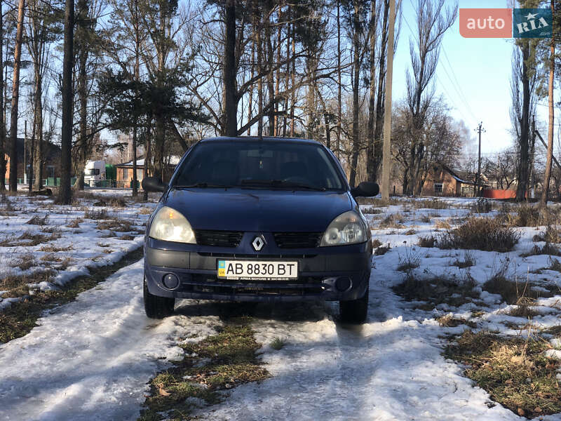 Седан Renault Symbol 2004 в Києві