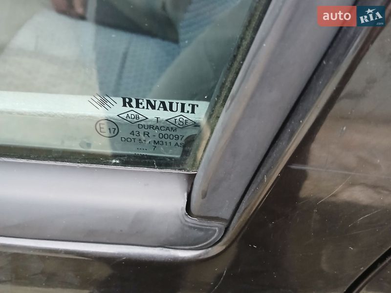 Седан Renault Symbol 2007 в Борщеве фото 30 Седан Renault Symbol 2007 в Борщеве