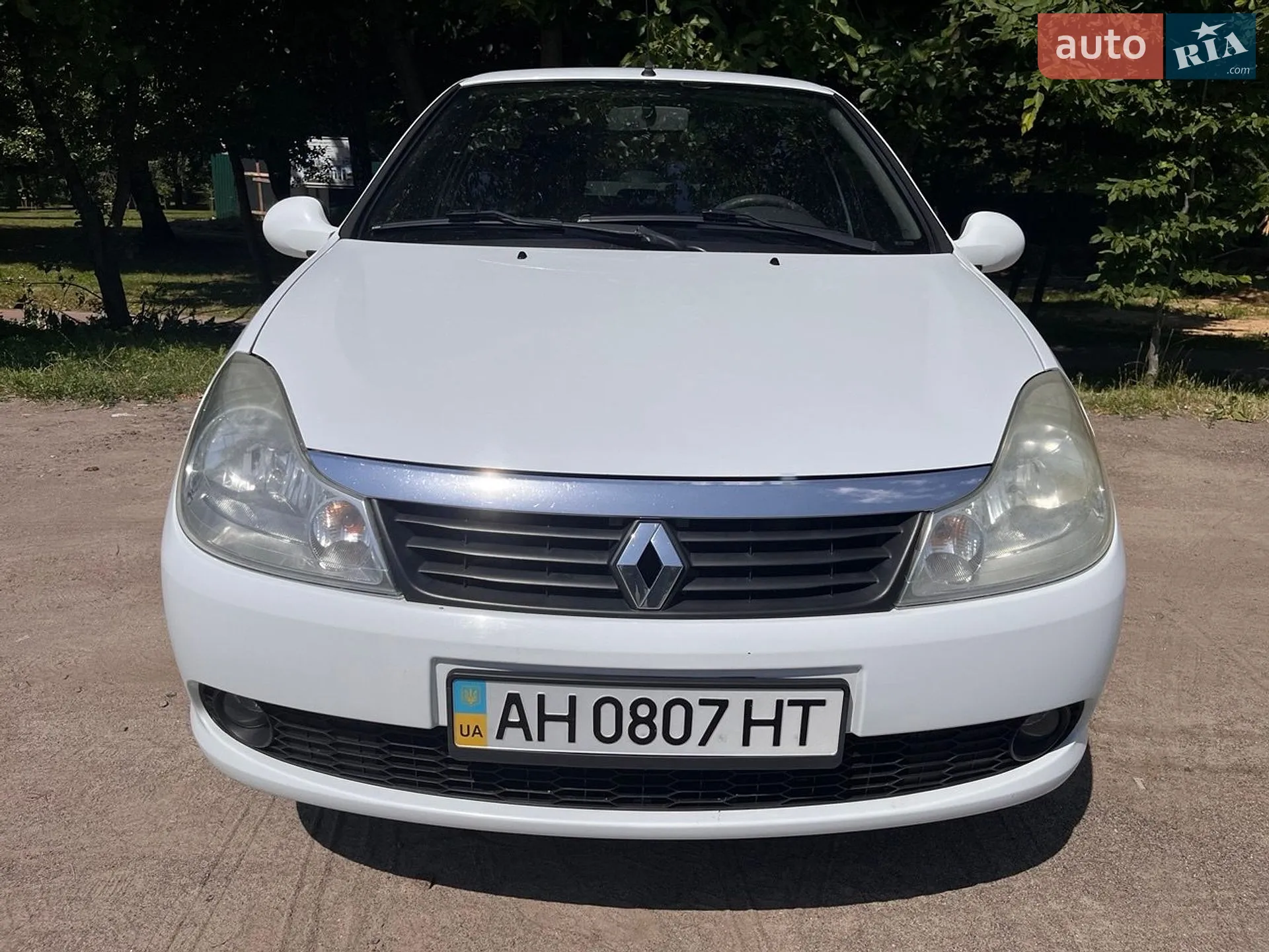 2011 Renault Symbol - мініатюра 2