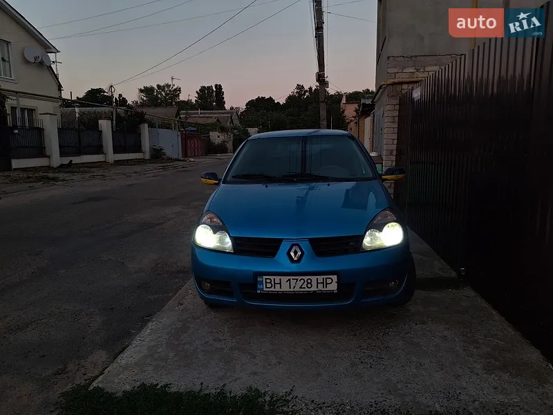 Renault Symbol 2006