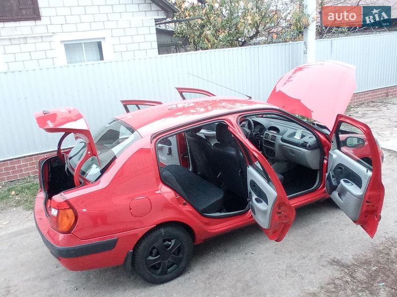 Седан Renault Symbol 2003 в Прилуках