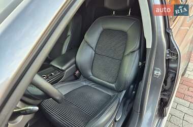 Седан Renault Talisman 2017 в  фото 26 Седан Renault Talisman 2017 в
