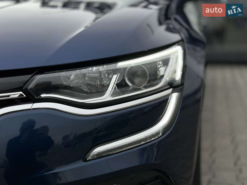 Універсал Renault Talisman 2016 в Чернівцях