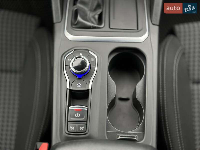 Універсал Renault Talisman 2016 в Чернівцях