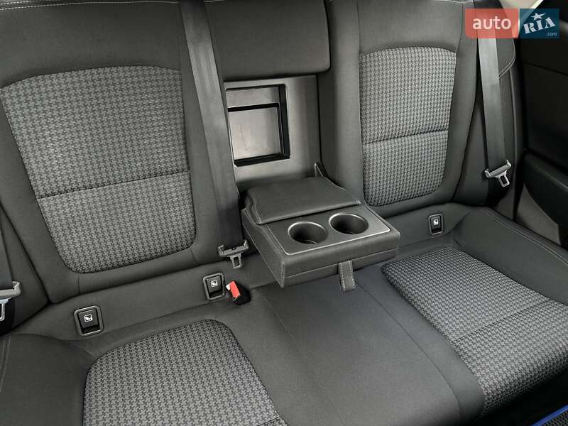 Універсал Renault Talisman 2016 в Чернівцях