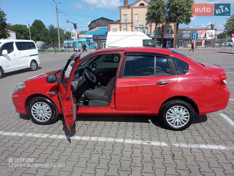 Седан Renault Thalia 2012 в Житомире