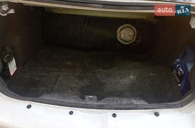 Седан Renault Thalia 2011 в 