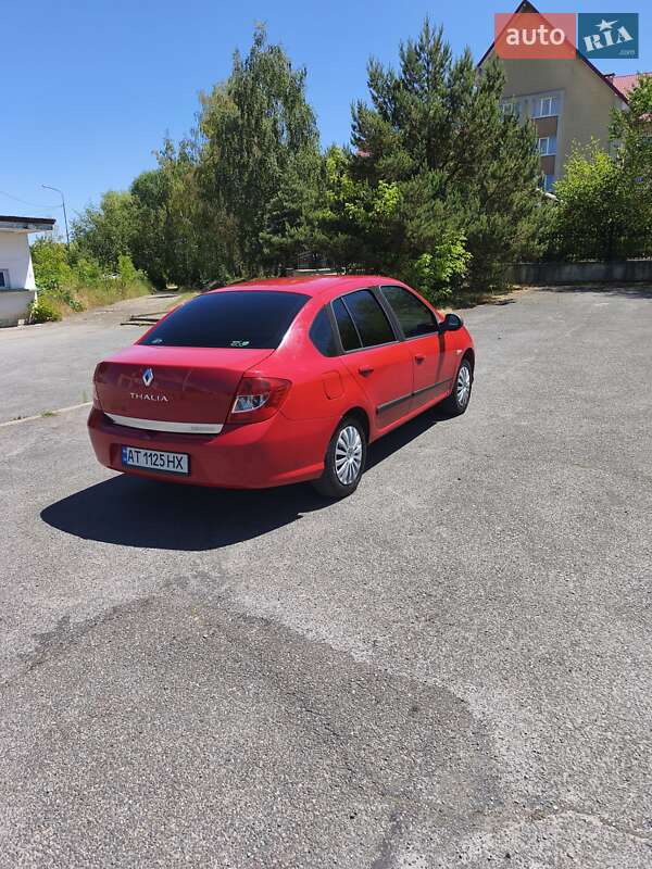 Седан Renault Thalia 2012 в Долині