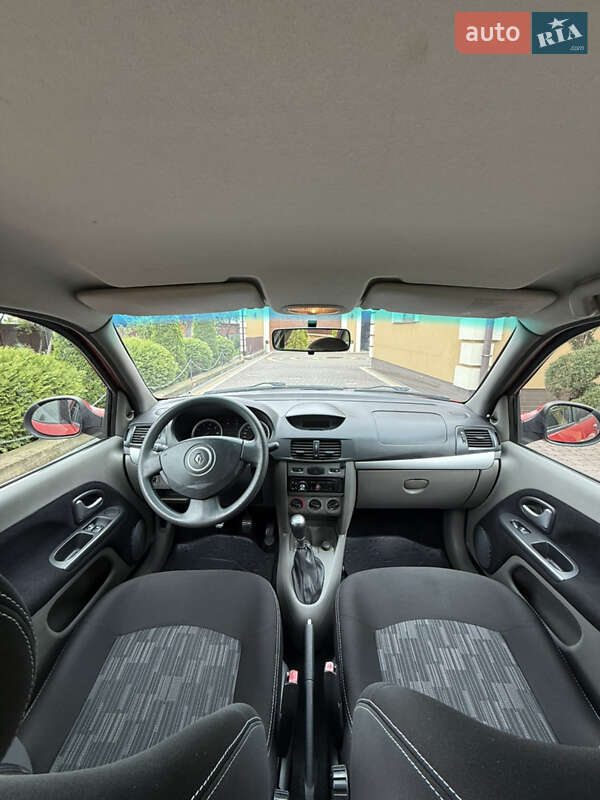 Седан Renault Thalia 2009 в Косове