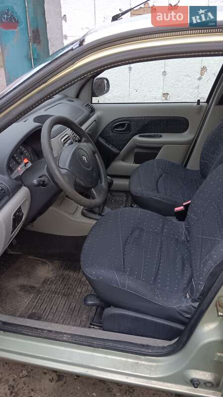 Седан Renault Thalia 2003 в Бучі фото 6 Седан Renault Thalia 2003 в Бучі