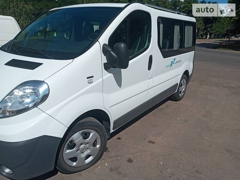 Renault Trafic пасс.