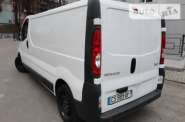 Вантажопасажирський фургон Renault Trafic 2013 в Дніпрі