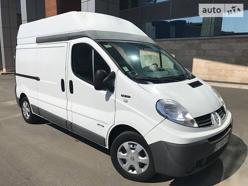 Грузопассажирский фургон Renault Trafic 2012 в Киеве