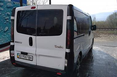 Минивэн Renault Trafic 2003 в Иршаве