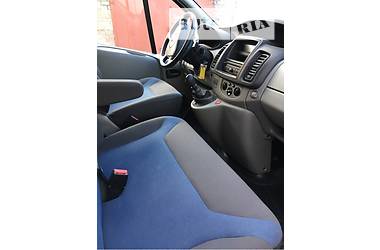 Грузопассажирский фургон Renault Trafic 2013 в Киеве