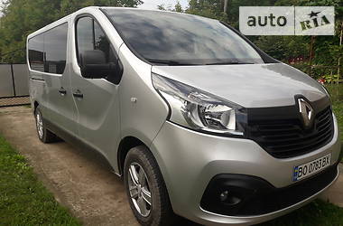 Вантажопасажирський фургон Renault Trafic 2016 в Кам'янець-Подільському