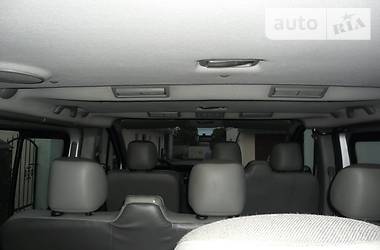 Вантажопасажирський фургон Renault Trafic 2009 в 