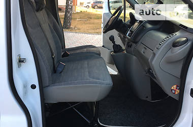 Грузопассажирский фургон Renault Trafic 2013 в Чорткове