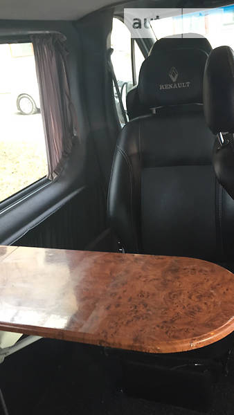 Мінівен Renault Trafic 2003 в Києві