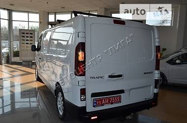 Грузопассажирский фургон Renault Trafic 2015 в Хмельницком