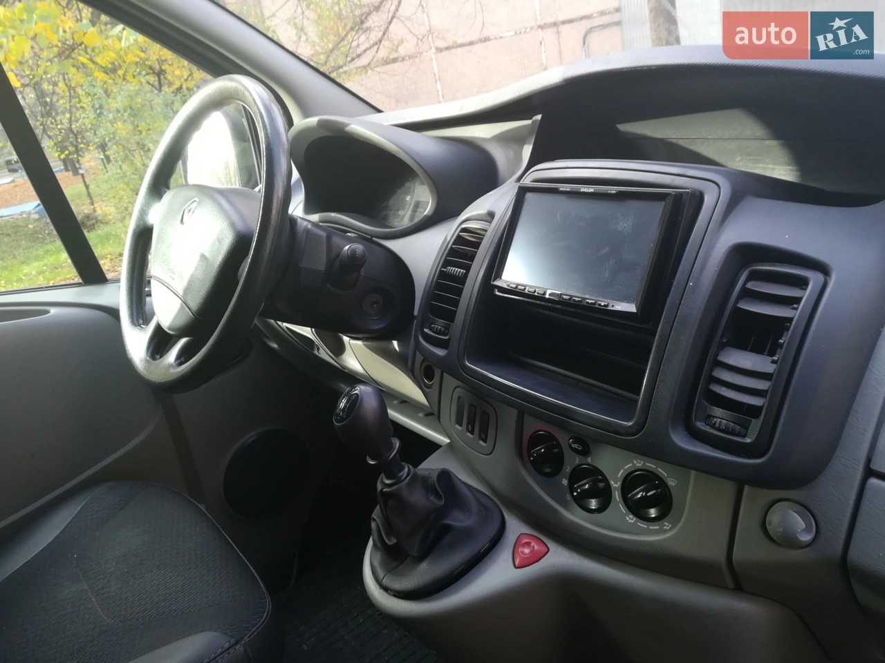 2010 Renault Trafic - мініатюра 13