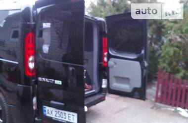 Вантажопасажирський фургон Renault Trafic 2014 в 