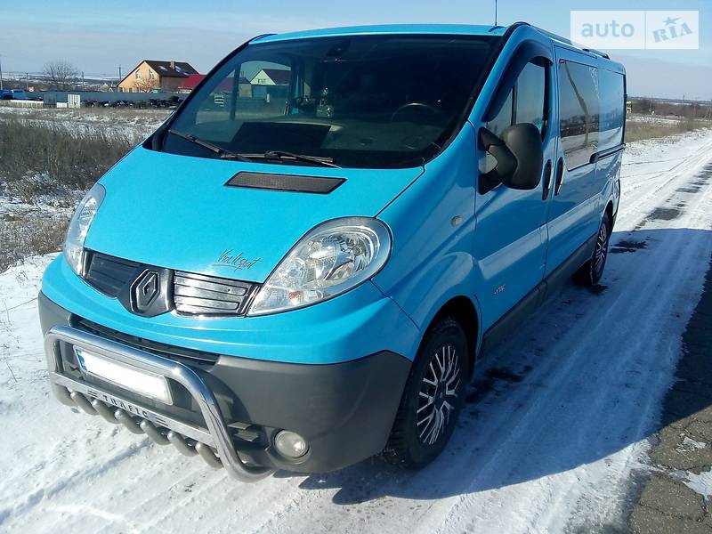 Мінівен Renault Trafic 2013 в 