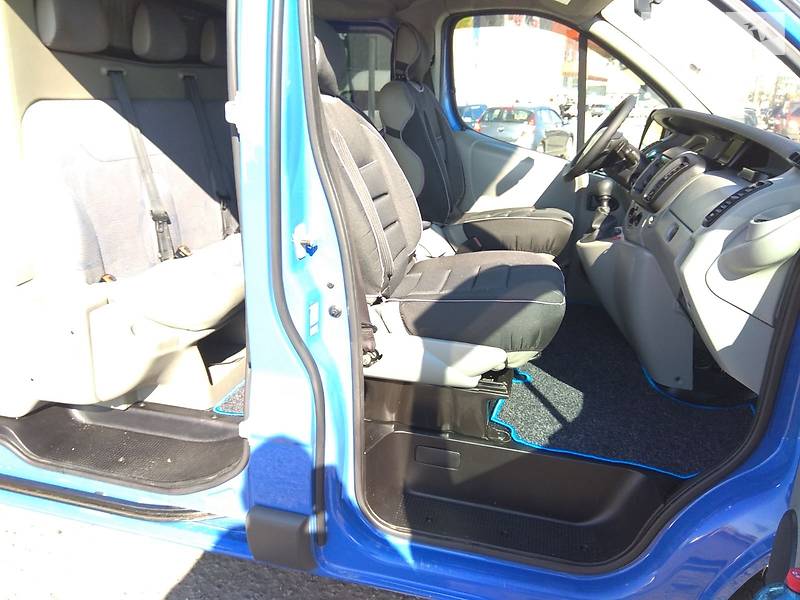 Грузопассажирский фургон Renault Trafic 2003 в Черновцах фото 6 Грузопассажирский фургон Renault Trafic 2003 в Черновцах