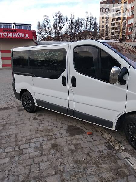 Мінівен Renault Trafic 2009 в Тернополі