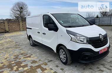 Грузопассажирский фургон Renault Trafic 2015 в Луцке