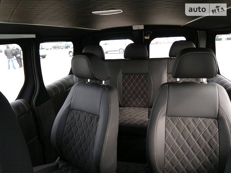 Вантажопасажирський фургон Renault Trafic 2016 в Бердичеві